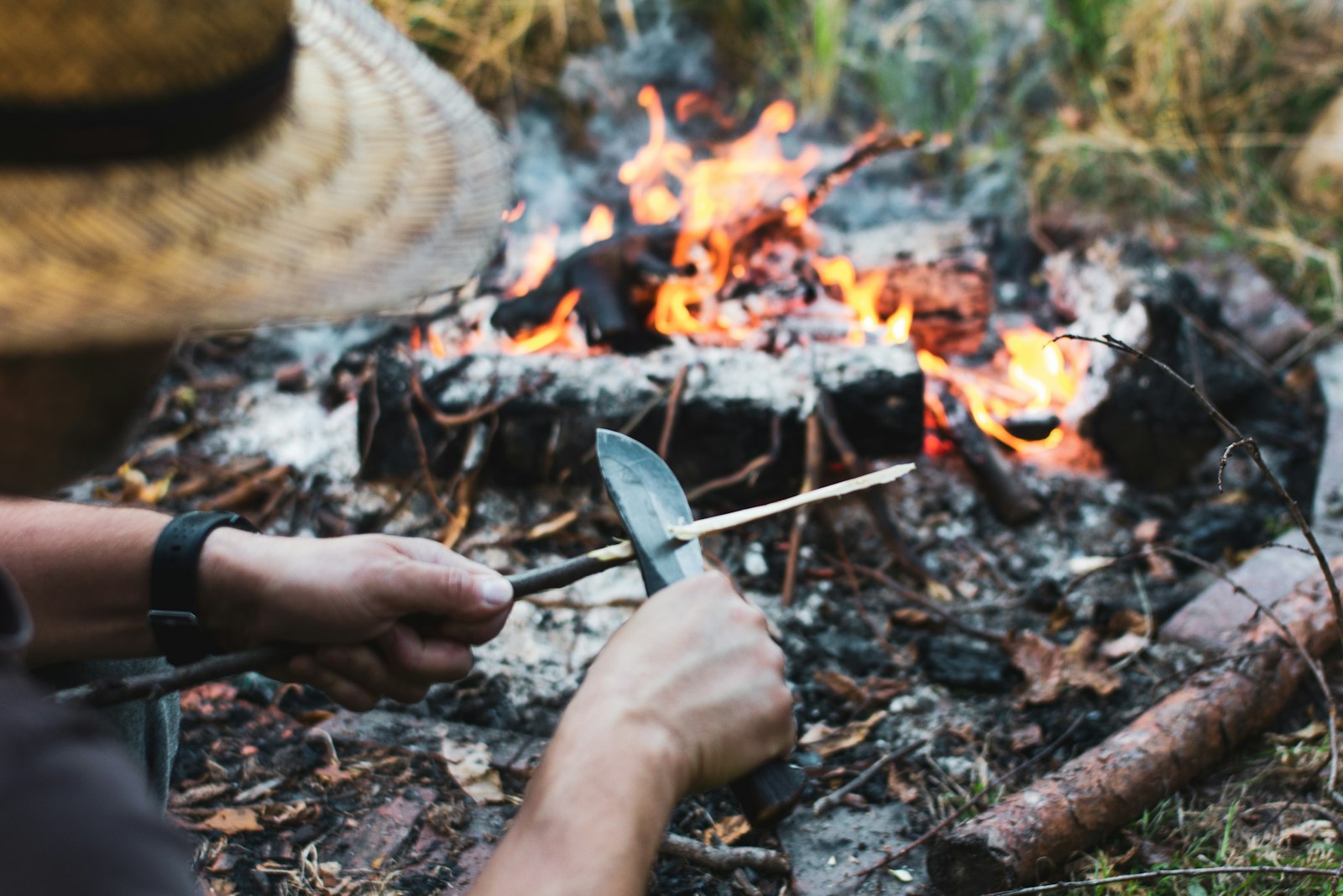 How to Choose Emergency Communication